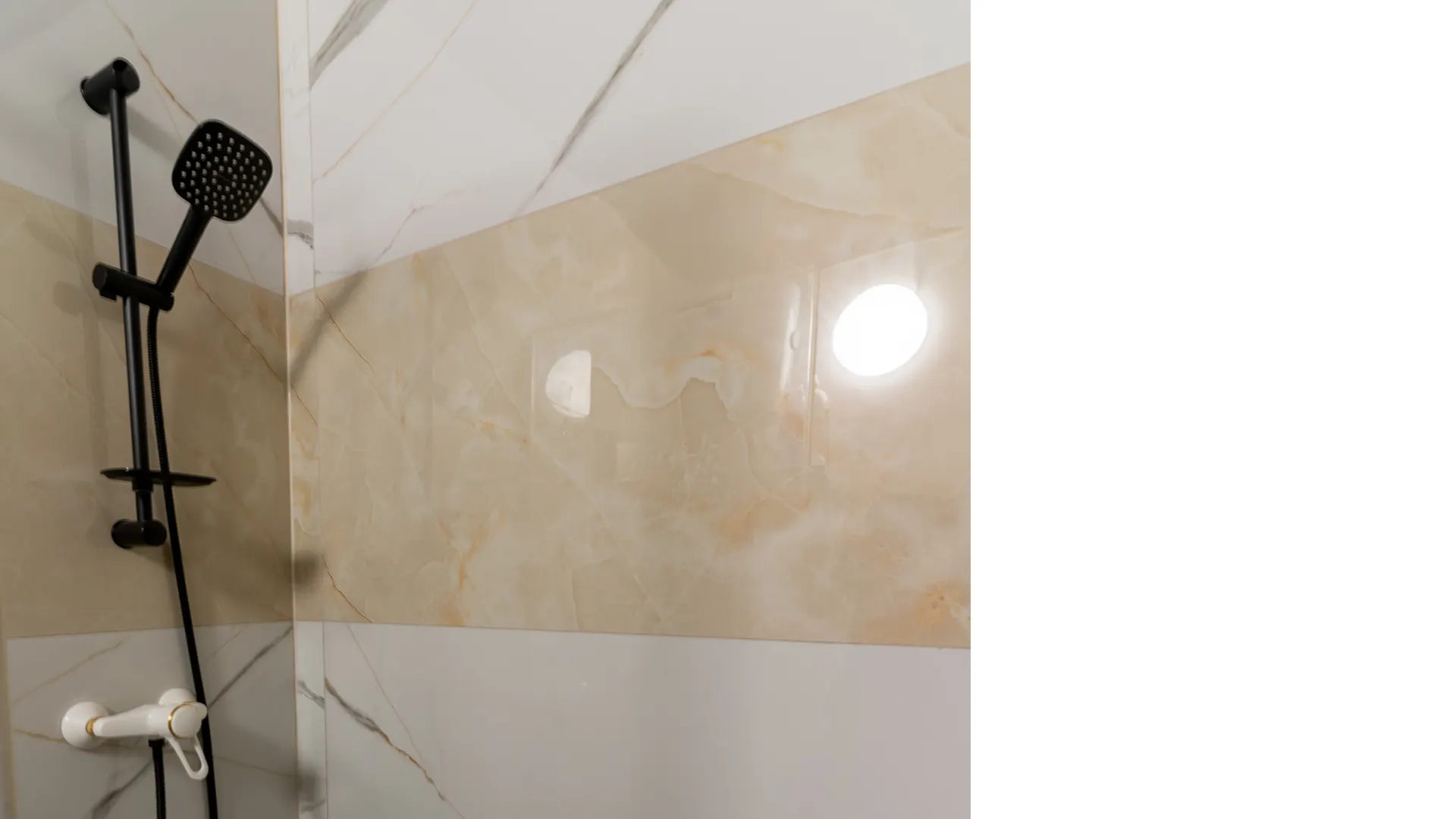 Privatno kupatilo 4 — Vila Melina, kuća za grupe u Sarajevu