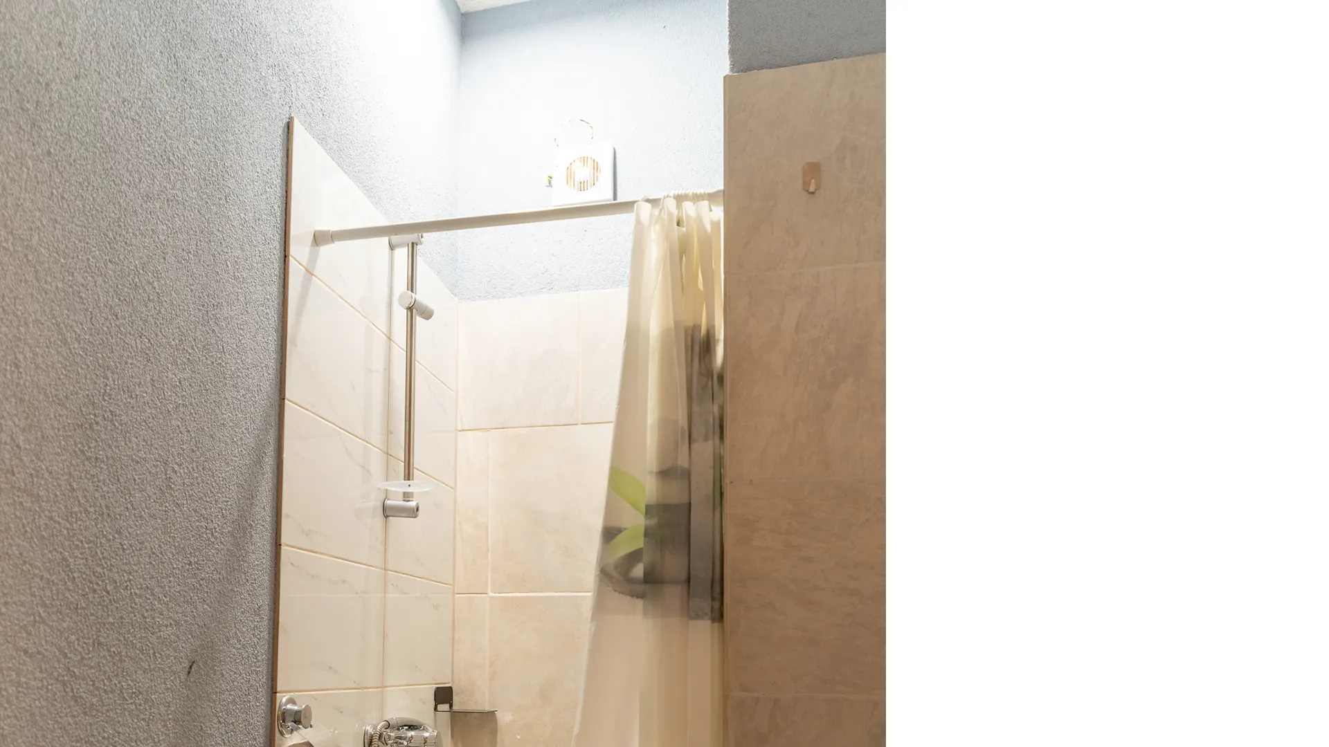 Privatno kupatilo 8 — Vila Melina, kuća za grupe u Sarajevu