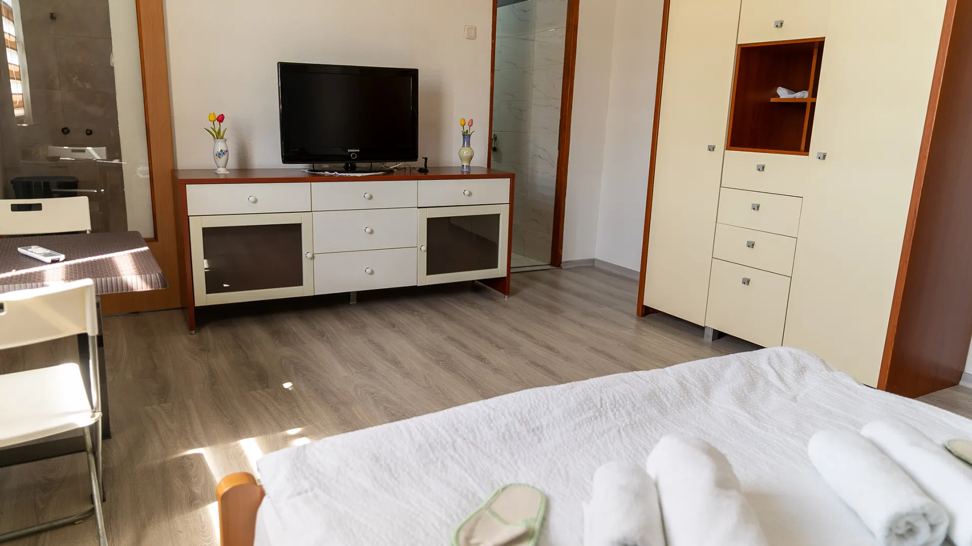 Spavaća soba 4 — Vila Melina, kuća za grupe u Sarajevu